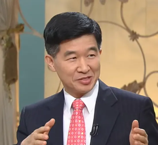 공병호 박사의 유튜브 발언이 극단적으로 변모했다는 분석이 제기되고 있습니다.