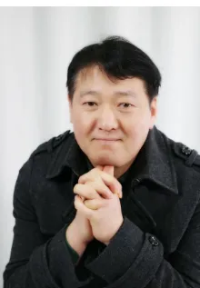 [인물 탐구] 운봉 김한식,시인, '사랑과 감사'의 시학으로 사람과 사람을 잇는 따뜻한 소통.